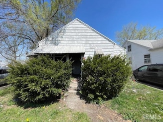 2521 Frederickson St, South Bend, IN 46628