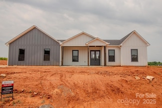 1370 Coppergate Dr, Salisbury, NC 28147