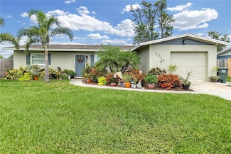 2310 33rd St W, Bradenton, FL 34205