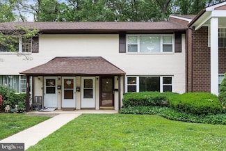 810 N Forklanding Rd Unit 207, Maple Shade, NJ 08052