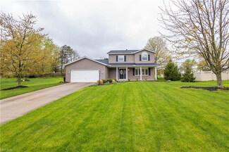 8224 Twin Oaks Dr, Broadview Heights, OH 44147