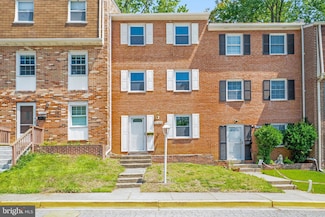 14365 Berkshire Dr, Woodbridge, VA 22193