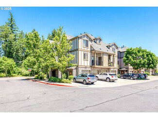 8079 NE Rockne Way, Hillsboro, OR 97006