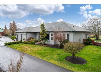 27730 SW Laurel Rd, Hillsboro, OR 97123
