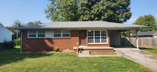 402 Merriwood Pkwy, Hopkinsville, KY 42240