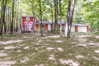 630 62nd St, South Haven, MI 49090