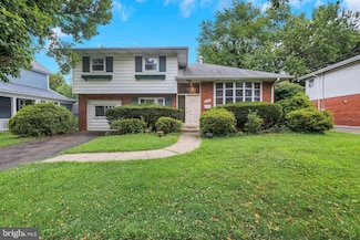 8613 Hartsdale Ave, Bethesda, MD 20817