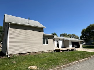 716 W 2nd St, Odebolt, IA 51458