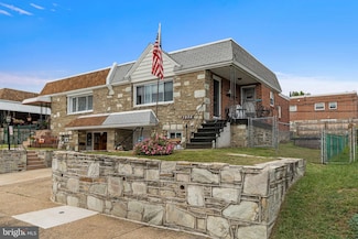 7854 Anita Dr, Philadelphia, PA 19111