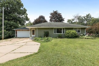 561 Ferndale St N, Saint Paul, MN 55119