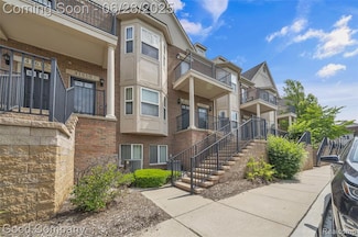 41606 Hamlet Ln, Novi, MI 48375