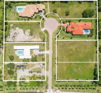 17140 Reserve Ct, Davie, FL 33331