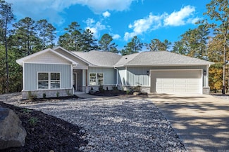 14 Veranillo Dr, Hot Springs Village, AR 71909