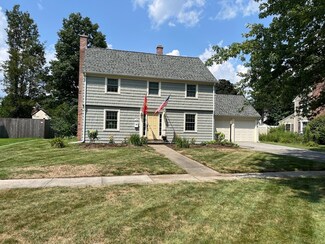 158 Converse St, Longmeadow, MA 01106