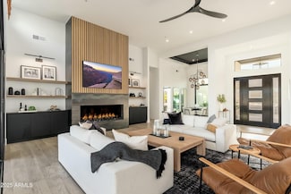 9845 N 79th Way, Scottsdale, AZ 85258
