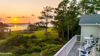 5 West Ct, Atlantic Beach, NC 28512