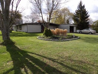 122 Disque Dr, Seneca, PA 16346