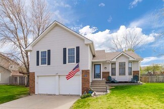 831 S 132nd St, Bonner Springs, KS 66012