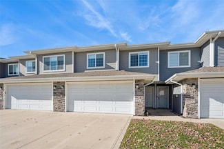 747 NE Macey Way, Waukee, IA 50263