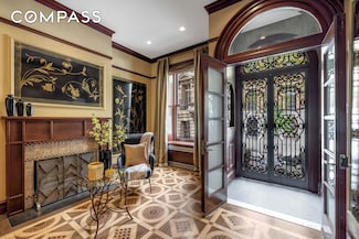 22 E 78th St, New York, NY 10075