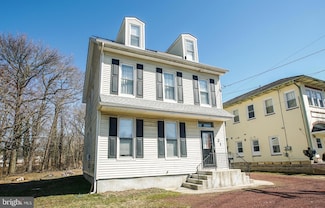 21 N Lenola Rd, Moorestown, NJ 08057