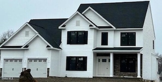 4 Karl Farm Rd, Sand Lake, NY 12018