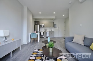 277 Linden St Unit 3C, Brooklyn, NY 11237