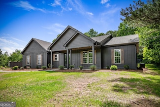 2462 New Hope Rd, Morganton, GA 30560