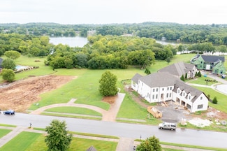 302 Stonebrook Point, Lebanon, TN 37087