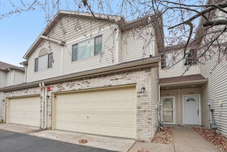 151 Stallion Ln, Circle Pines, MN 55014