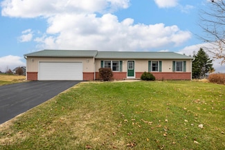 2805 Red Gates Dr, Galena, IL 61036