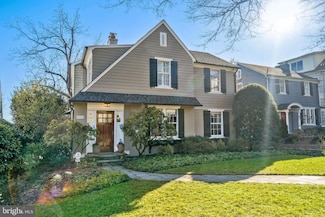 4414 Lowell St NW, Washington, DC 20016
