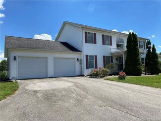 1905 S Cabot Cove Ln, Lexington, IN 47138
