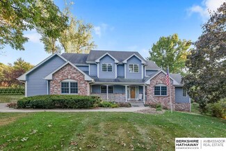 6415 Country Club Rd, Omaha, NE 68152