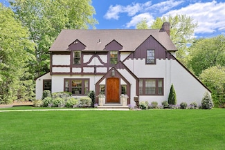 106 Garden Rd, Scarsdale, NY 10583