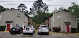 2017 W Sidnor St Unit 4, Alvin, TX 77511