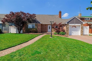 843 E Park Ave, Long Beach, NY 11561