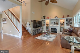 162 High Pointe Dr, Hummelstown, PA 17036