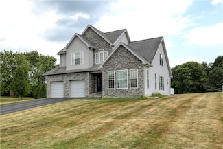 110 Rothart Dr, New Brighton, PA 15066