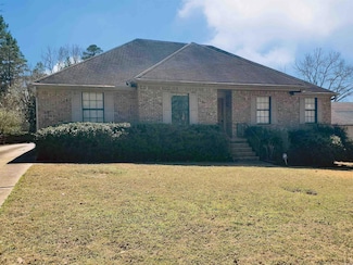6611 Evergreen Dr, Little Rock, AR 72207
