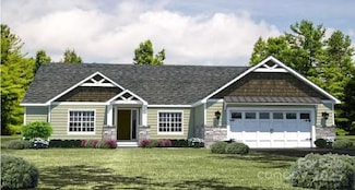 9 Tomahawk Trail, Laurel Park, NC 28739