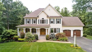 3 May Ln, Pelham, NH 03076