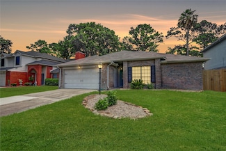 16322 Chimneystone Dr, Houston, TX 77095
