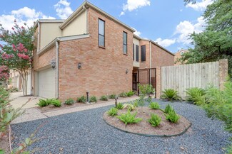 6733 Vanderbilt St, Houston, TX 77005