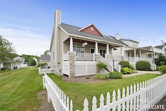 471 E Summer Grove Dr Unit 57, Douglas, MI 49406