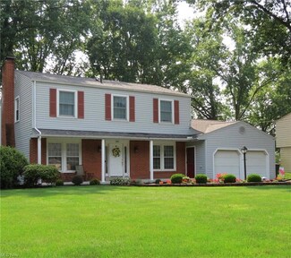 1814 Coventry Ave NE, Warren, OH 44483