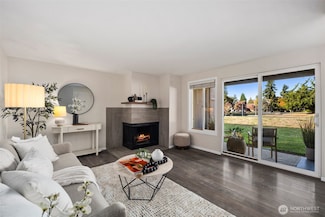 11104 NE 68th St Unit A103, Kirkland, WA 98033