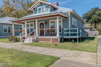 2933 Jefferson St, Marianna, FL 32446