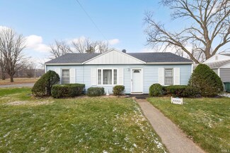 54921 Moss Rd, South Bend, IN 46628