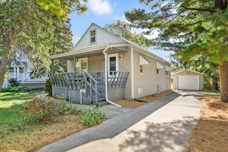 309 E Naperville Rd, Westmont, IL 60559